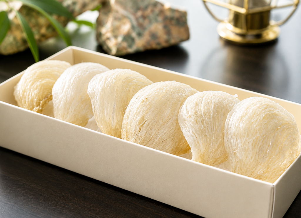 Kinh nghiệm mua tổ yến ngon: 8 tiêu chí giúp bạn chọn đúng